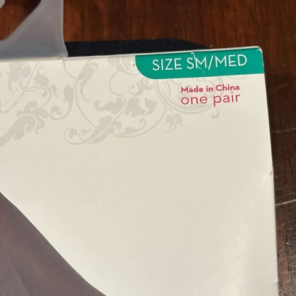 🔥FREE WITH PURCHASE🔥 Xhilaration Small/Medium Opaque Black Tights NWT